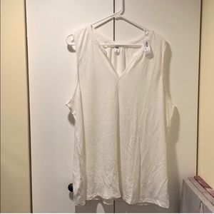Sleeveless tank